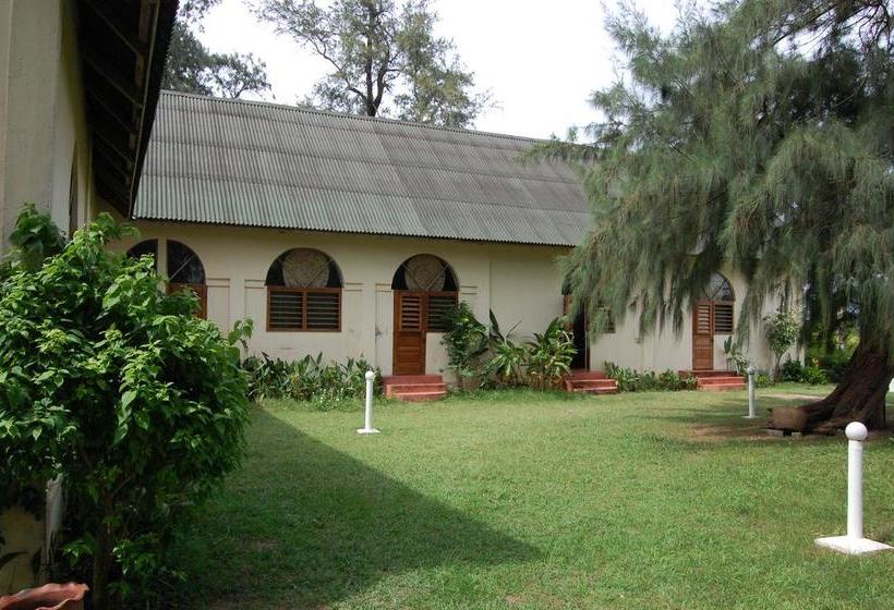 هتل Auberge De Grand Popo