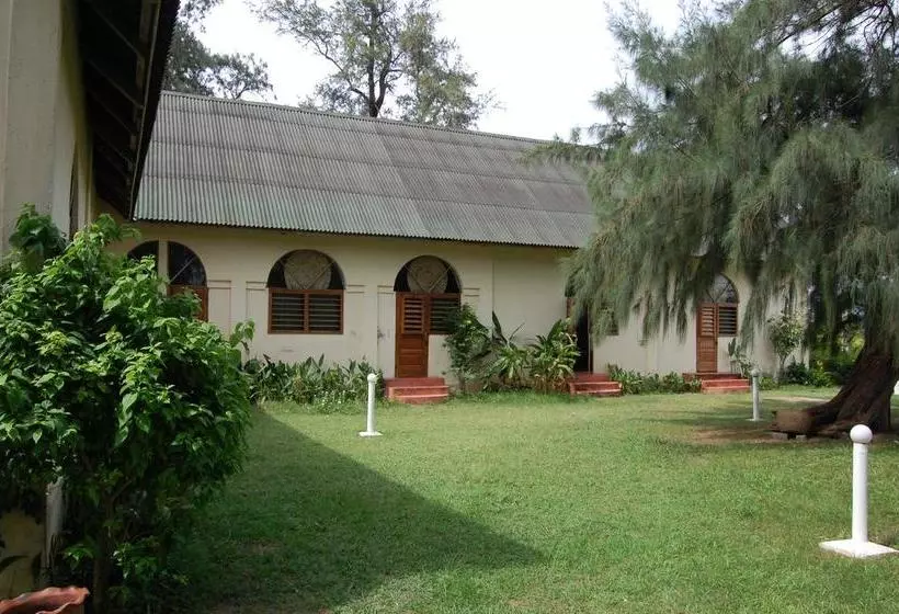 هتل Auberge De Grand Popo