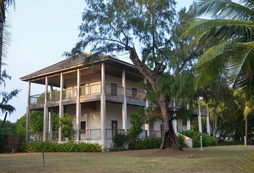 هتل Auberge De Grand Popo