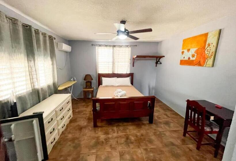 בית מלון כפרי Bonefish