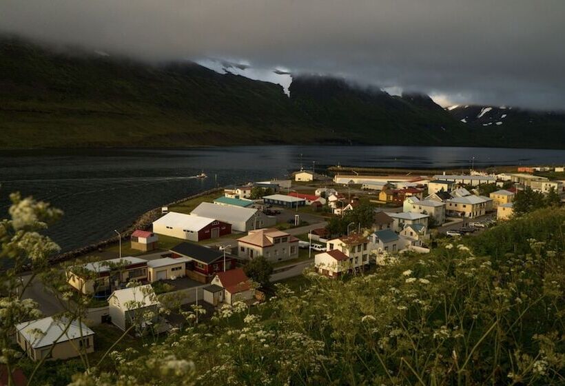 هتل Fisherman Guesthouse Sudureyri