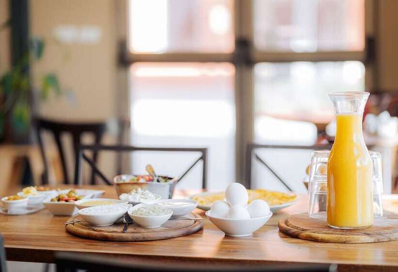 Hotelli Ibex Unique Desert Inn