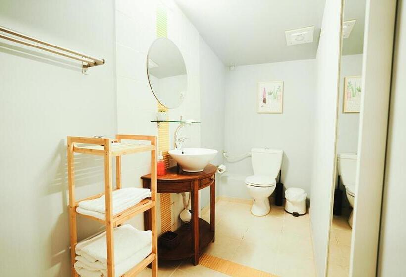 Hotelli Ibex Unique Desert Inn