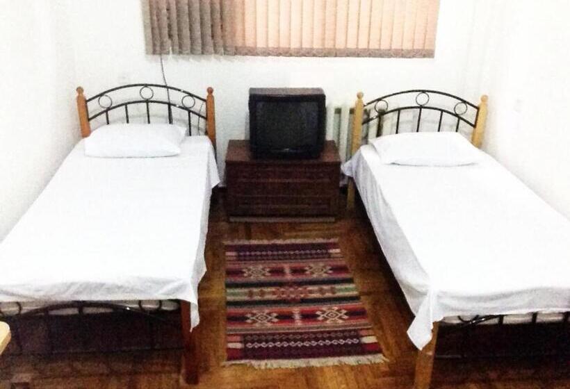 هتل Naftalan Guest House