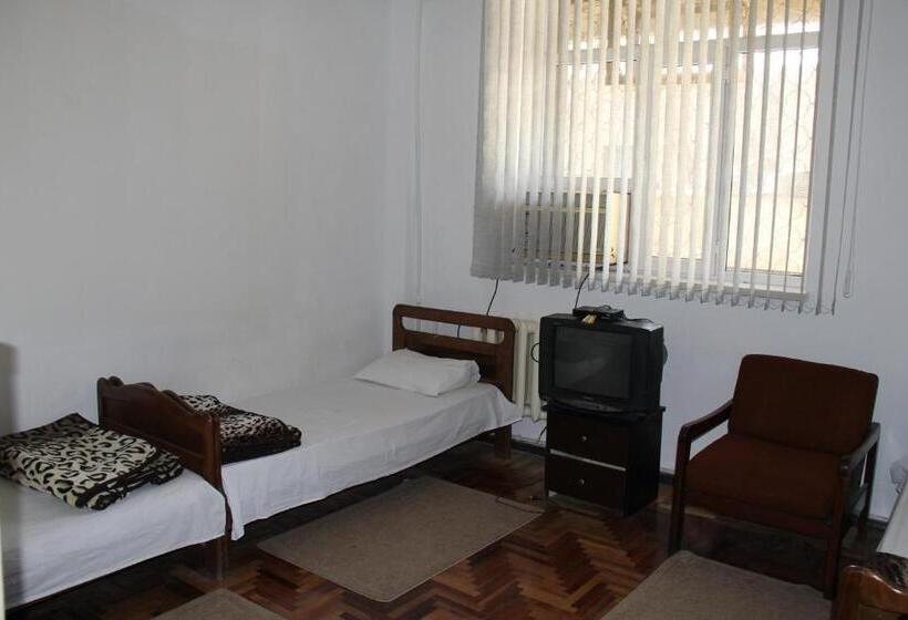 هتل Naftalan Guest House