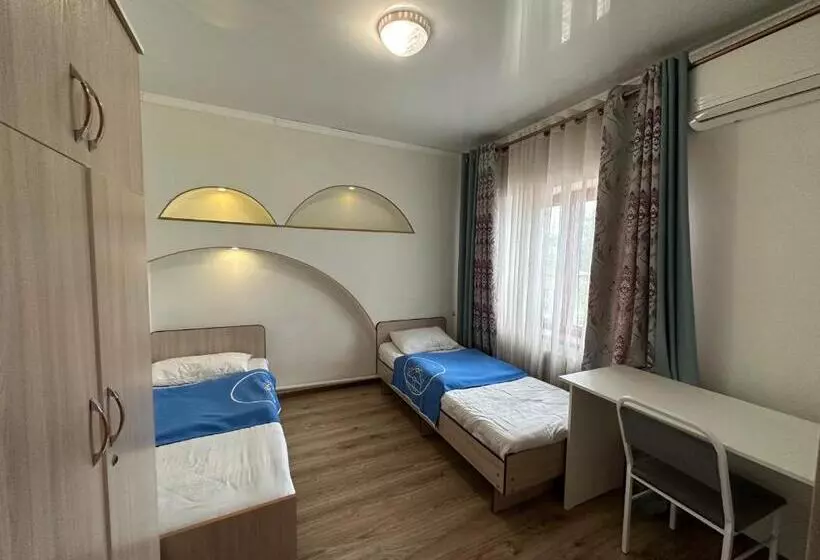 Tunduk Hostel