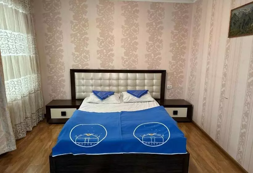 Tunduk Hostel