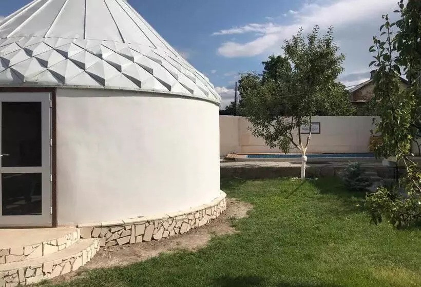 Tunduk Hostel