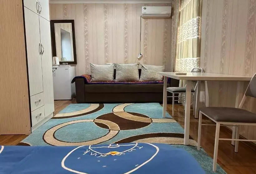 Tunduk Hostel