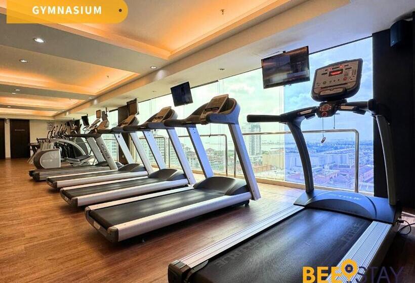 Hatten Hotel Melaka 3 Min Walking Distance To Mahkota Parade/medical Centre By Beestay