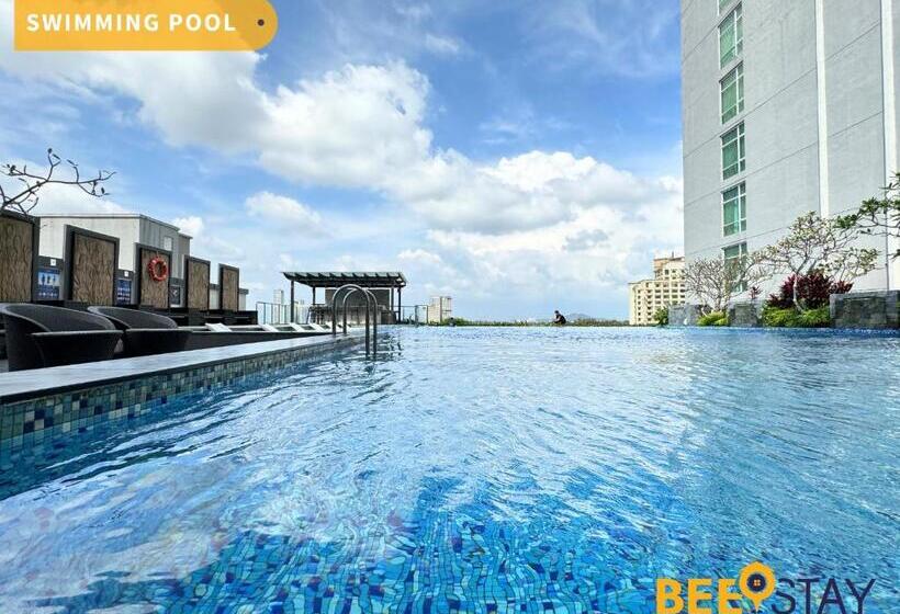 Hatten Hotel Melaka 3 Min Walking Distance To Mahkota Parade/medical Centre By Beestay