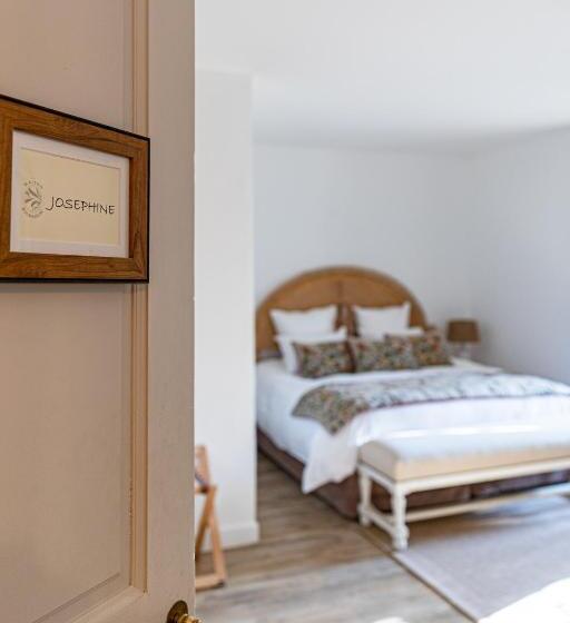 Отель Maison Bournissac