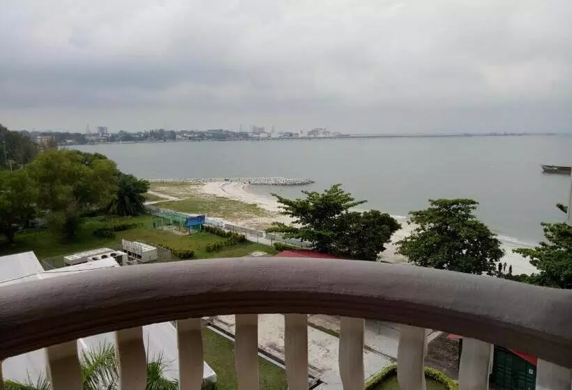 Ruiyas Sea View Condominium Portdickson