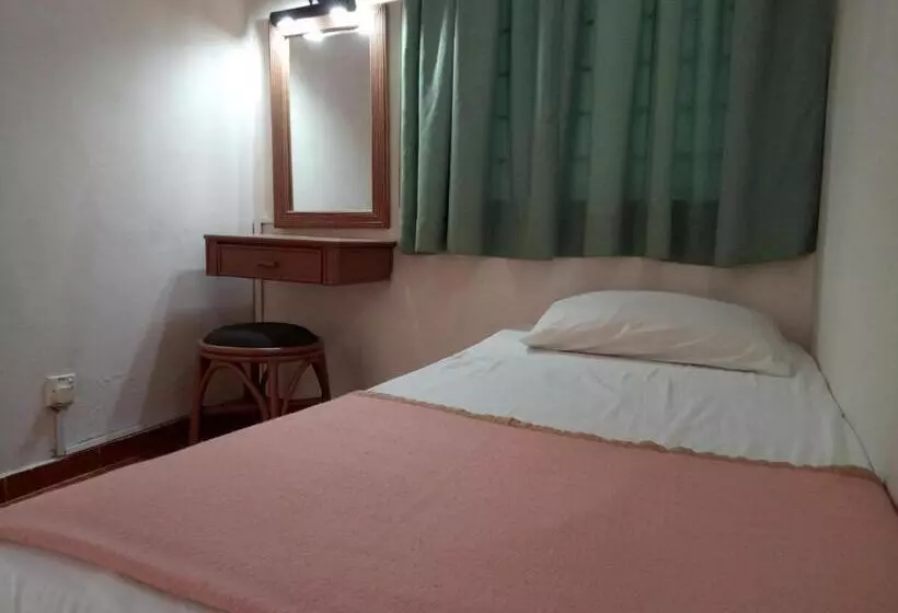 Ruiyas Sea View Condominium Portdickson