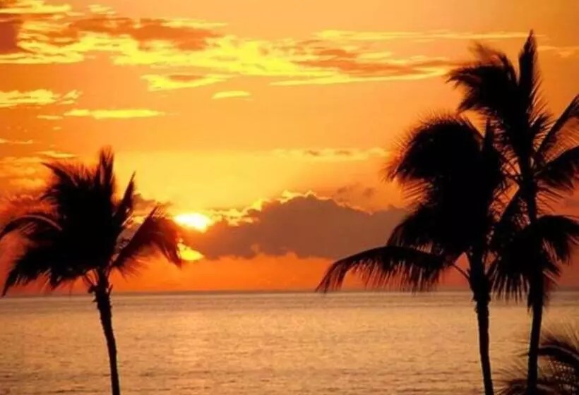 Ruiyas Sea View Condominium Portdickson