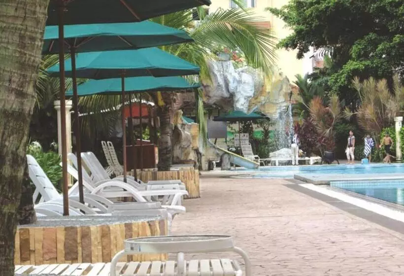 Ruiyas Sea View Condominium Portdickson