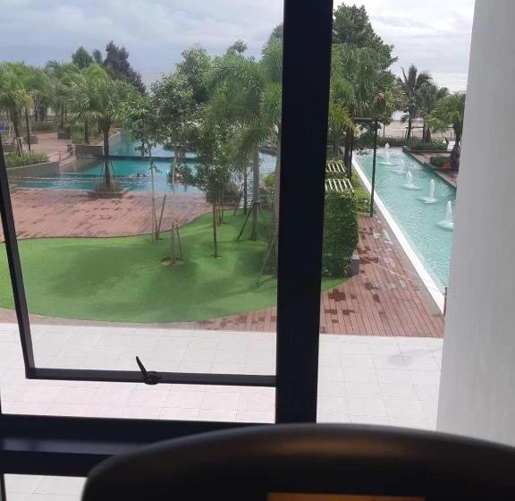 Vitamin Sea Timurbay Residence