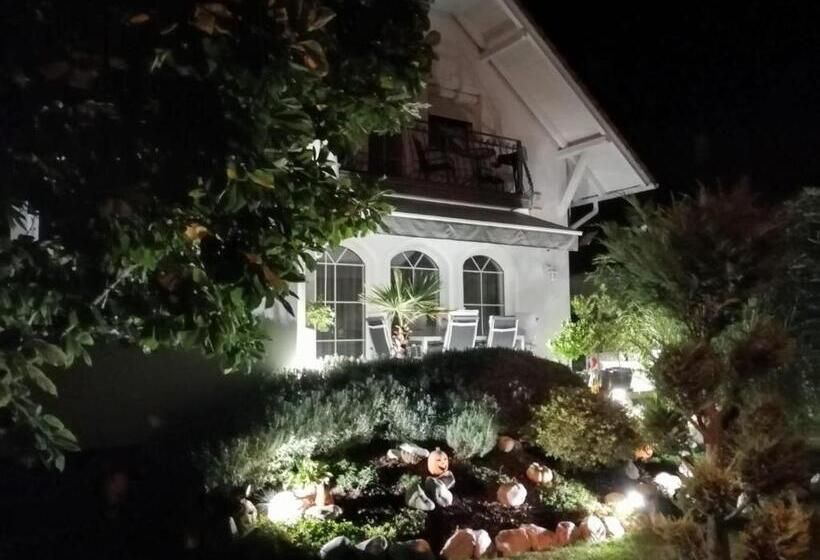 Bed and Breakfast Judit Vendégház