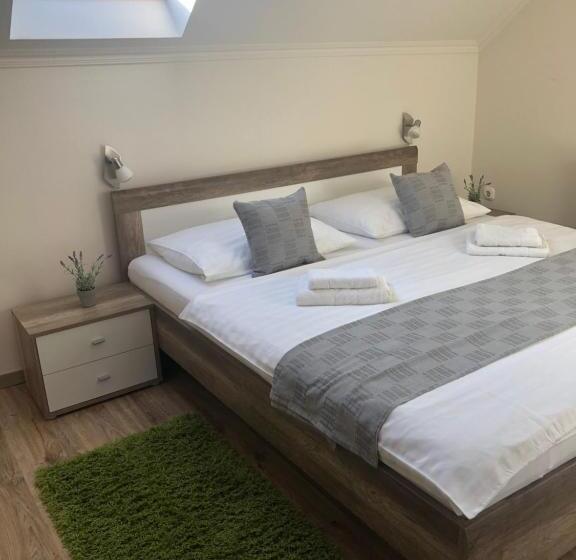 Bed and Breakfast Judit Vendégház