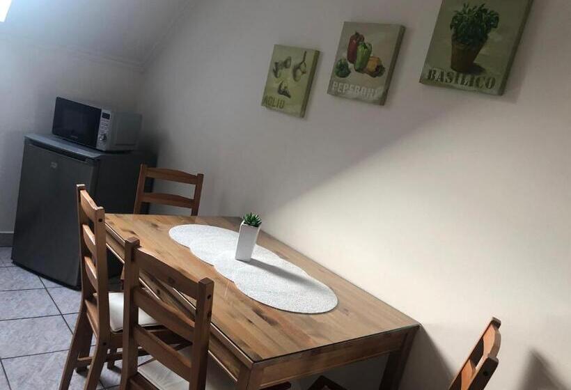 Bed and Breakfast Judit Vendégház