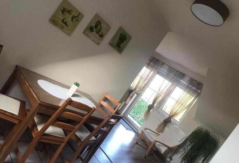 Bed and Breakfast Judit Vendégház