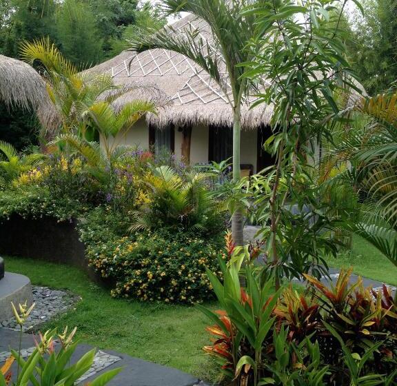 ベッドアンドブレックファースト Lullaby Bungalows