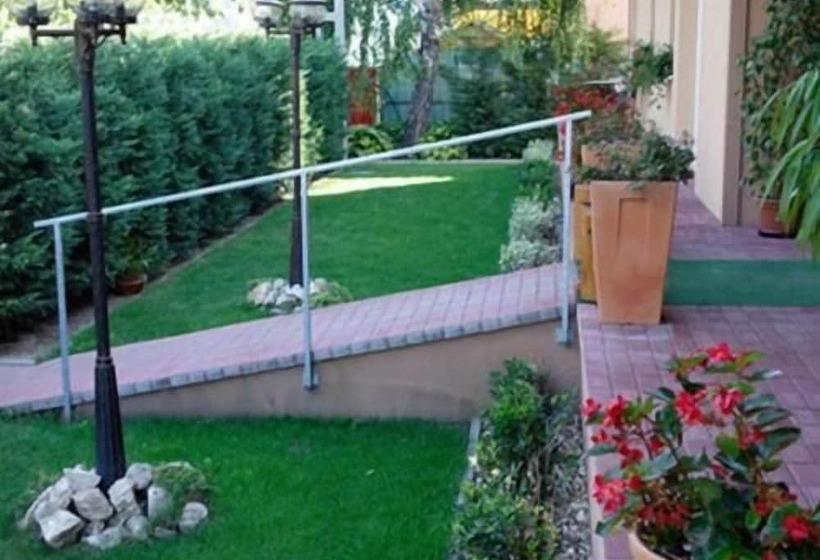 Aamiaismajoitus (B&B) Sarokhaz Panzio