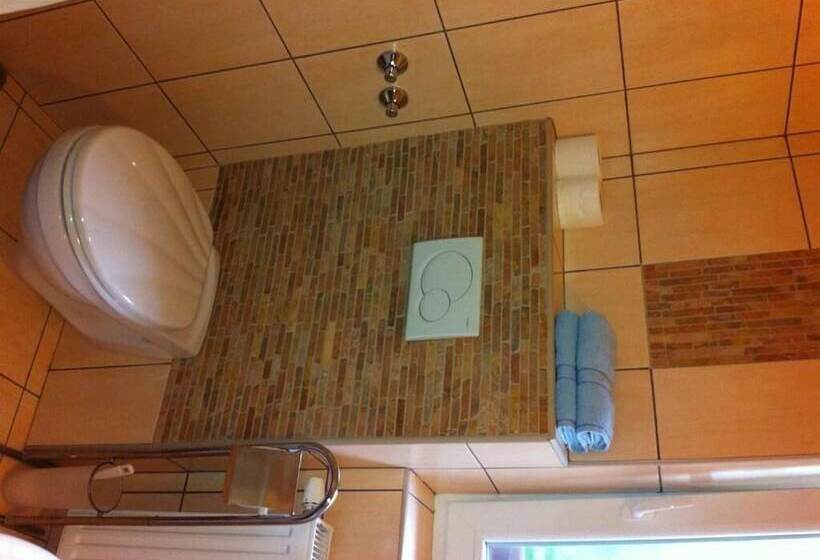 Aamiaismajoitus (B&B) Sarokhaz Panzio