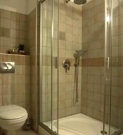 Aamiaismajoitus (B&B) Szekszárd Szálló