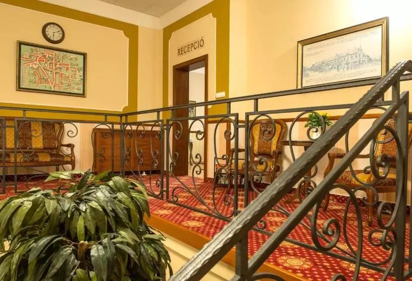 Aamiaismajoitus (B&B) Szekszárd Szálló