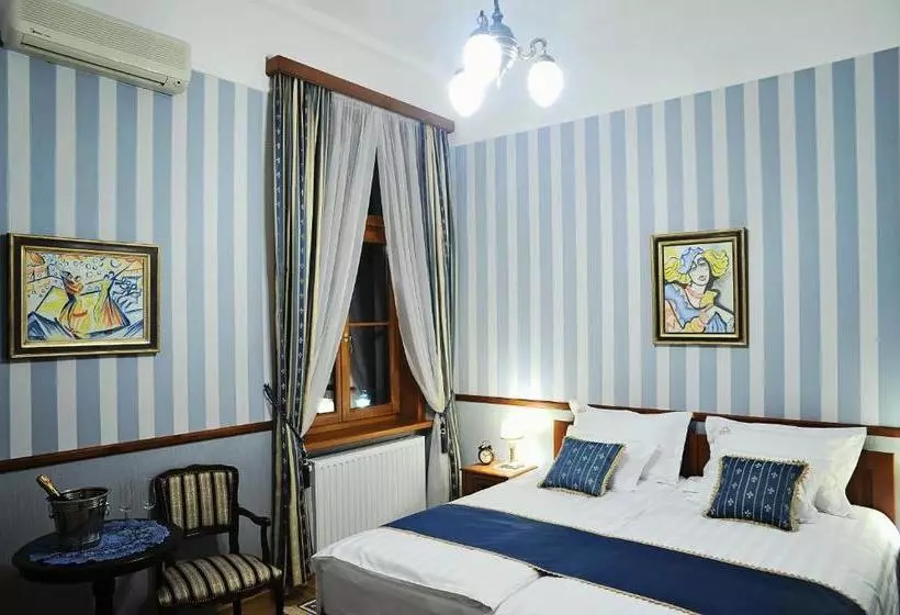 Aamiaismajoitus (B&B) Szekszárd Szálló