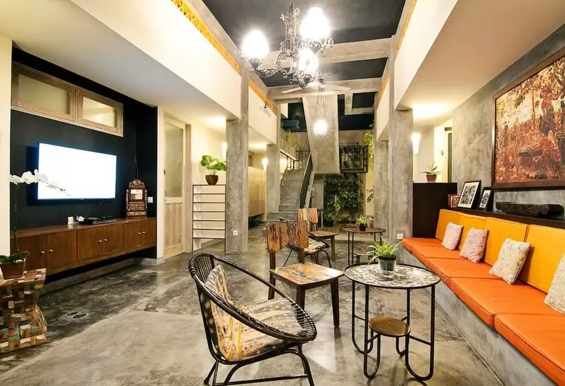 Bread & Jam Hostel