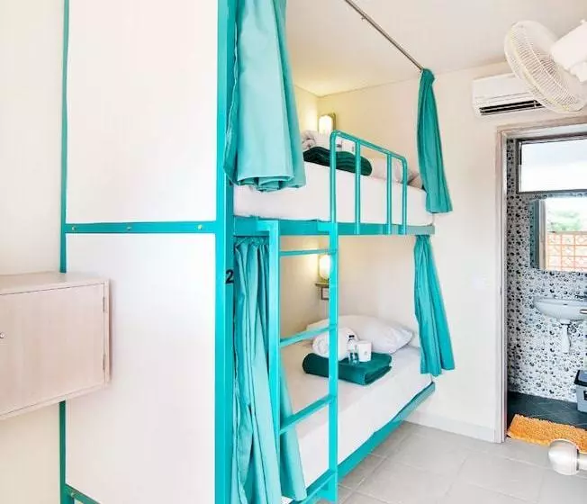 Bread & Jam Hostel