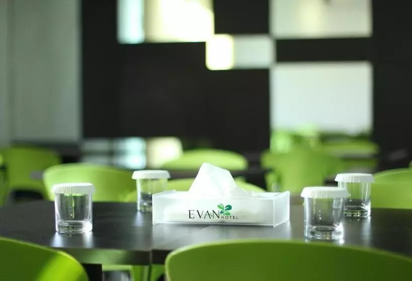 Evan Hotel Non Smoking