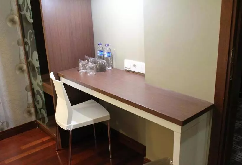 Hotel Hero  Ambon