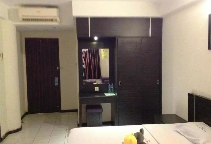 ホテル Lai Lai Mutiara