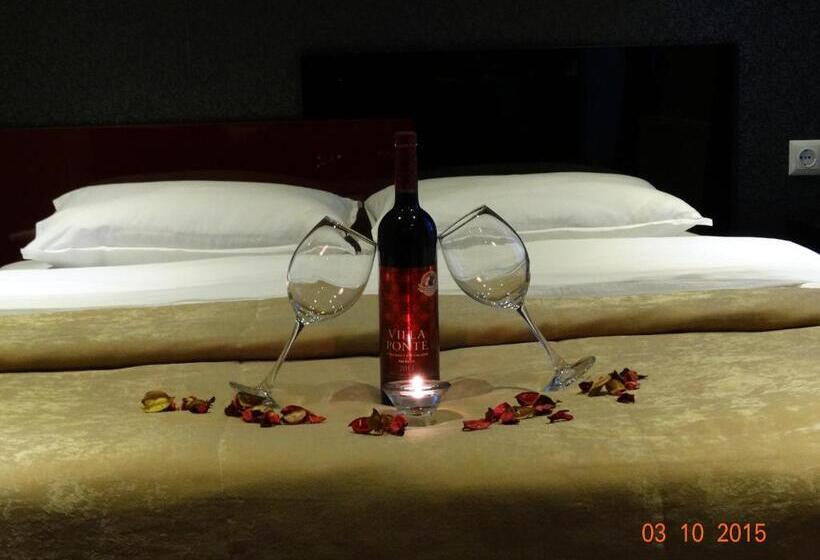 בית מלון כפרי Mimoza