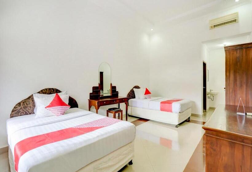 בית מלון כפרי Ratu