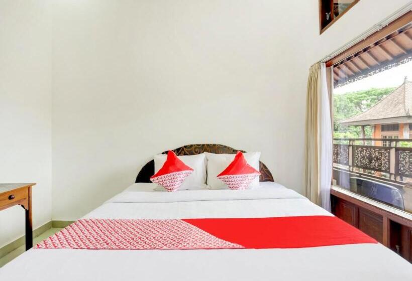 בית מלון כפרי Ratu