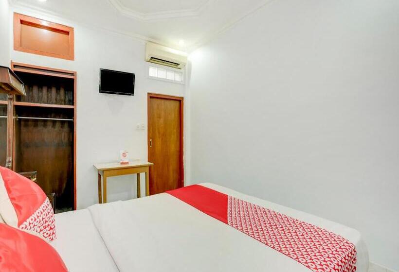 בית מלון כפרי Ratu