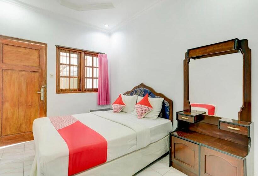 בית מלון כפרי Ratu