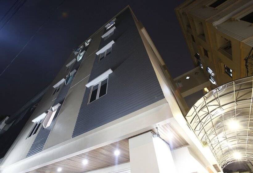 Otel Reddoorz @ Petojo