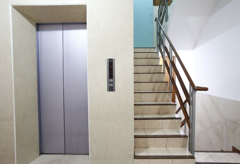 Otel Reddoorz @ Petojo