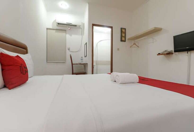 Otel Reddoorz @ Petojo