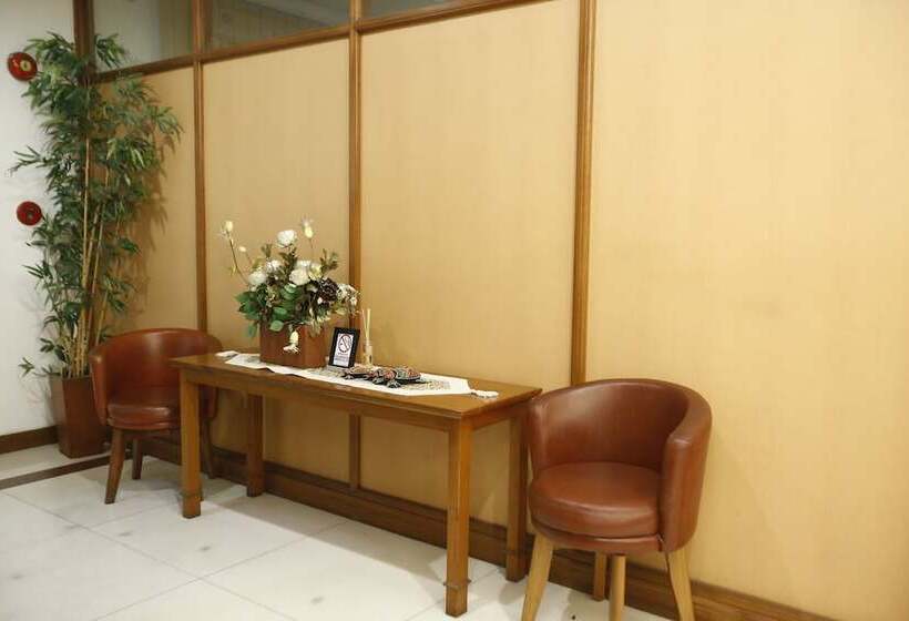 Otel Reddoorz @ Petojo