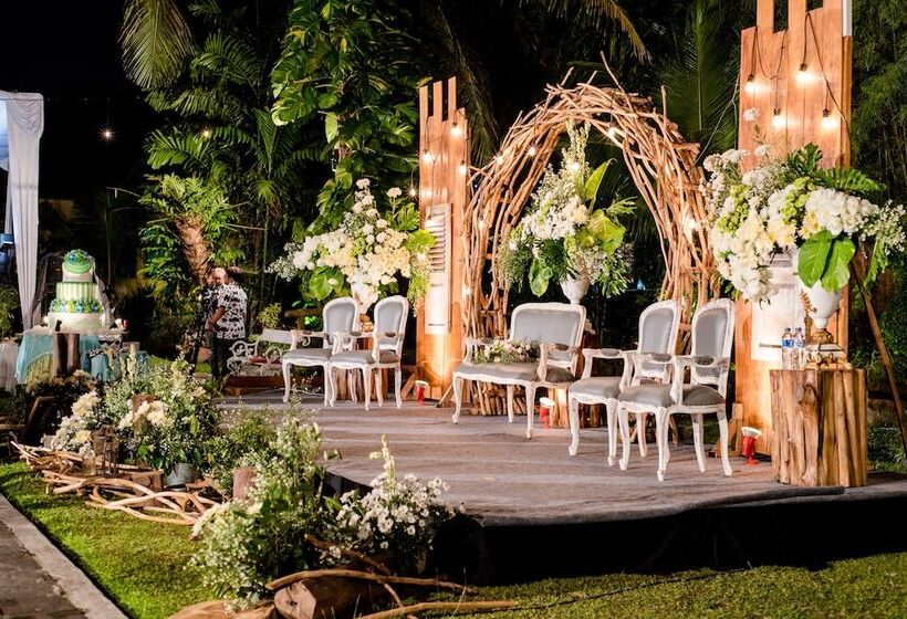 Tasneem Convention Hotel Yogyakarta