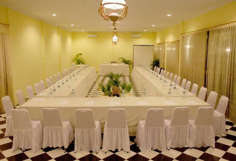 Tasneem Convention Hotel Yogyakarta