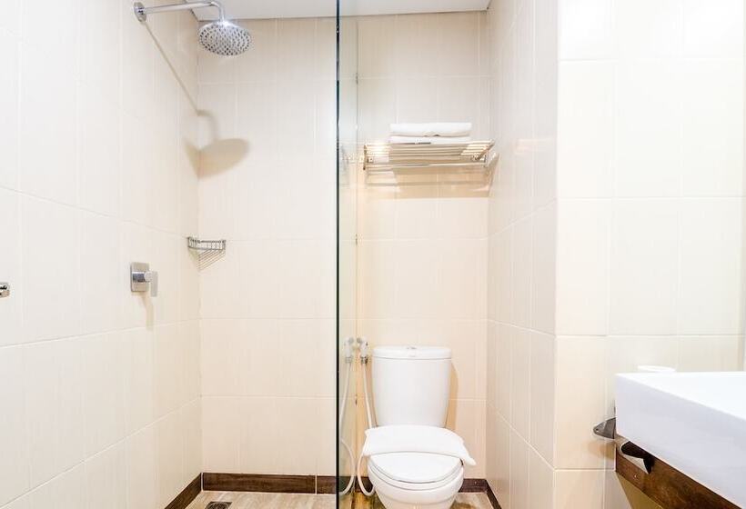 Tasneem Convention Hotel Yogyakarta