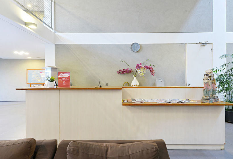 בית מלון כפרי Zen Rooms Halimun Palasari