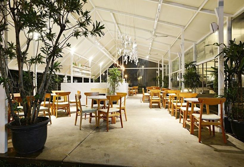 בית מלון כפרי Zen Rooms Halimun Palasari